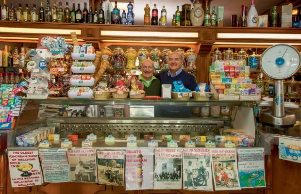 Bar Sport – Café, Ice Cream Parlor & Pastry Shop