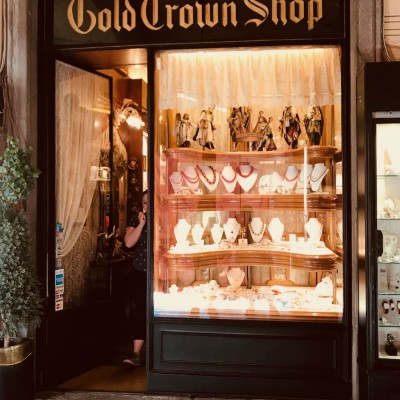 Gold Crown Shop