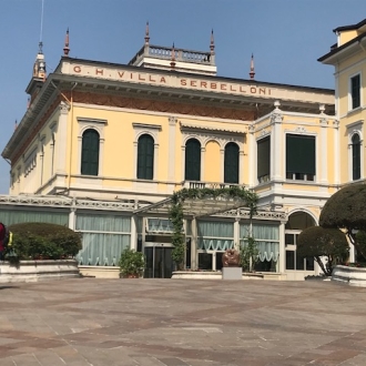Entrance to Grand Hotel Villa Serbelloni